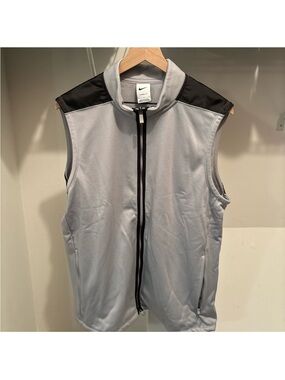Nike Therma Fit Men's Light Gray Sleeveless Zip Vest with Black Shoulder Panels